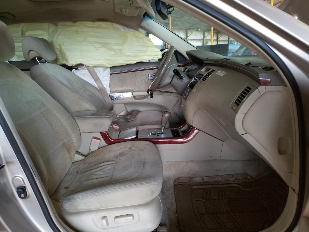 Photo 5 from auction – 2007 HYUNDAI AZERA GLS with VIN KMHFC46D97A209448