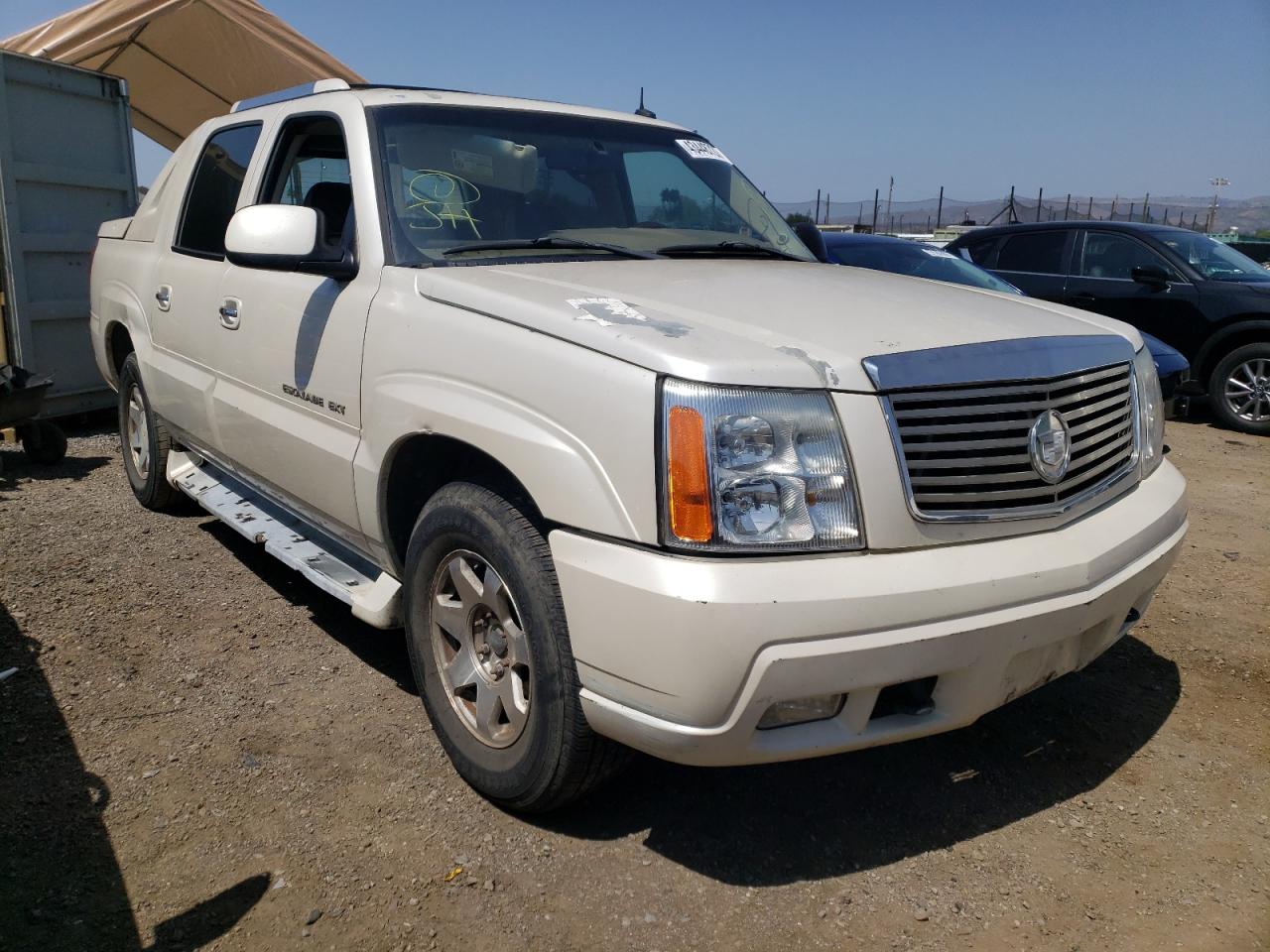 CADILLAC ESCALADE E 2002 with VIN 3GYEK63N02G332877 - Photo from auction