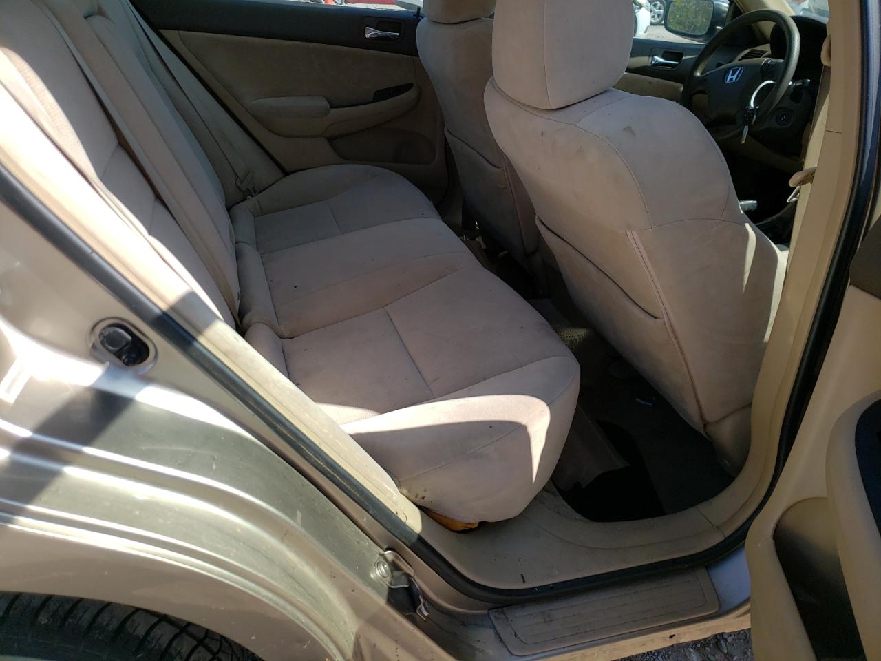 Photo 6 from auction – 2003 HONDA ACCORD LX with VIN JHMCM56323C012202
