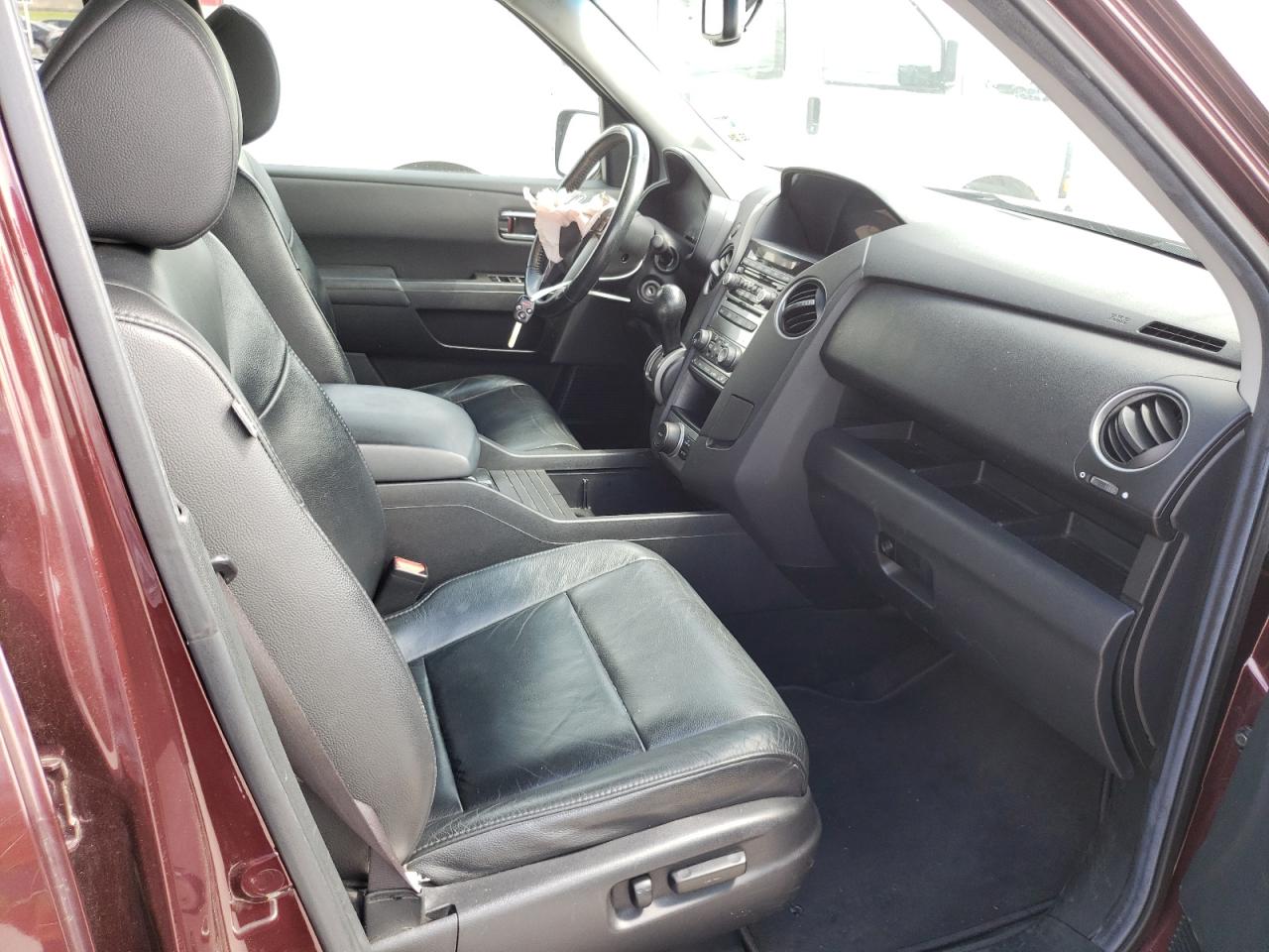Photo 5 from auction – 2012 HONDA PILOT EXL with VIN 5FNYF3H61CB012403