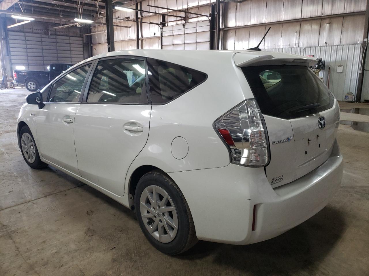 Photo 3 from auction – 2012 TOYOTA PRIUS V with VIN JTDZN3EU9C3128021