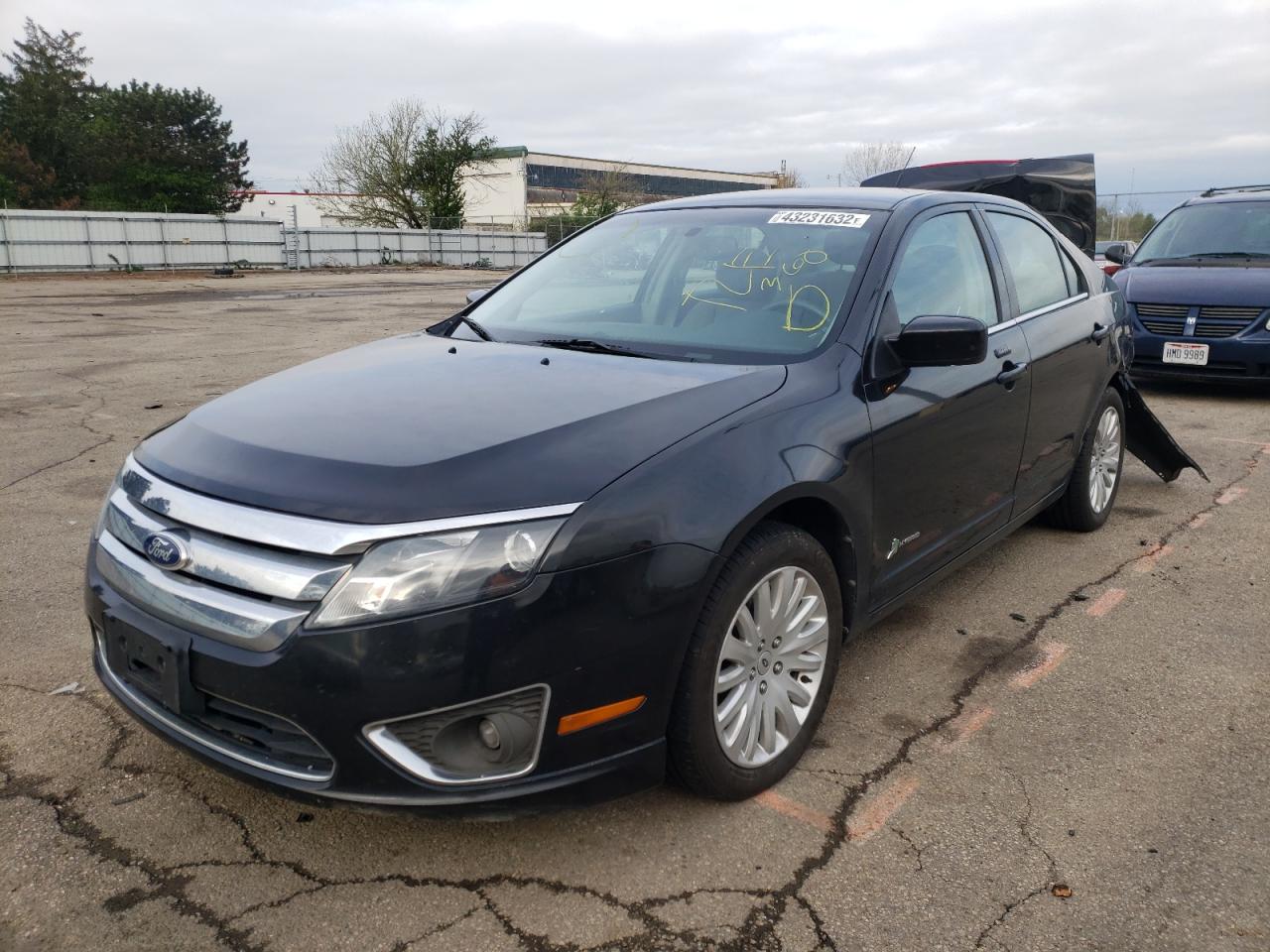 Photo 2 from auction – 2011 FORD FUSION HYB with VIN 3FADP0L33BR123674