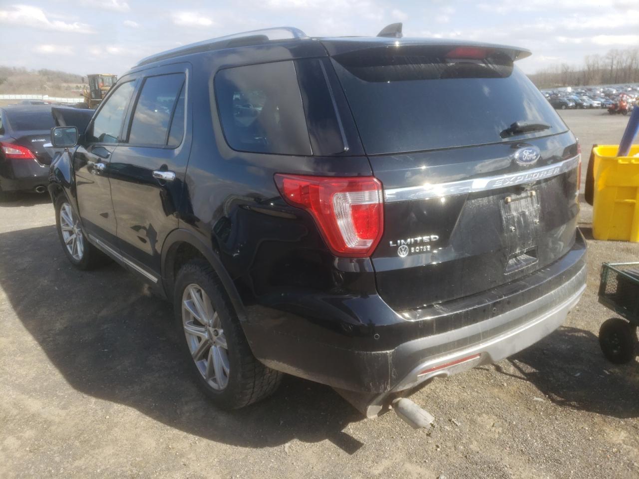 Photo 3 from auction – 2016 FORD EXPLORER L with VIN 1FM5K8F84GGB27813