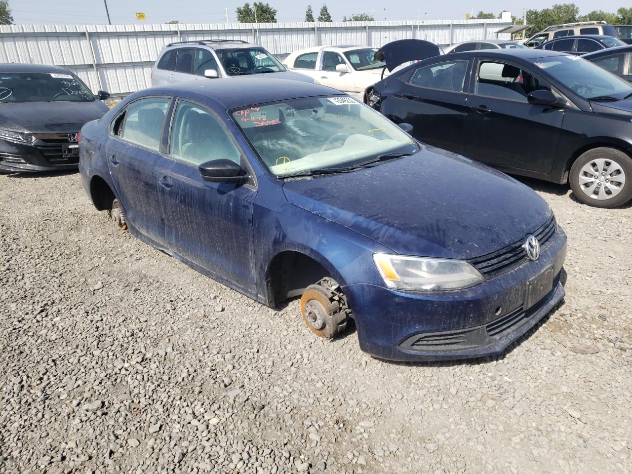 Photo 9 from auction – 2014 VOLKSWAGEN JETTA BASE with VIN 3VW2K7AJ6EM331458