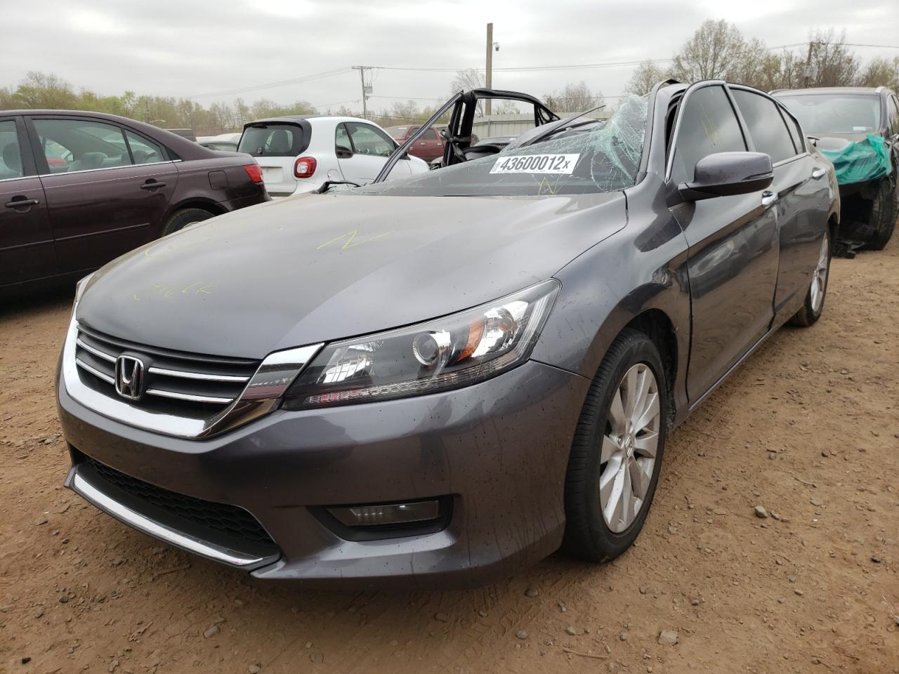 Photo 2 from auction – 2015 HONDA ACCORD EXL with VIN 1HGCR2F89FA133663