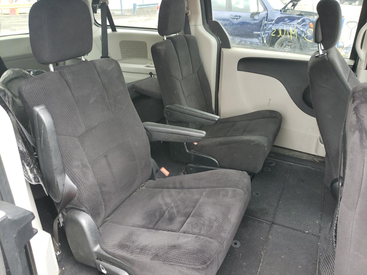 Photo 6 from auction – 2013 DODGE GRAND CARA with VIN 2C4RDGBGXDR795911
