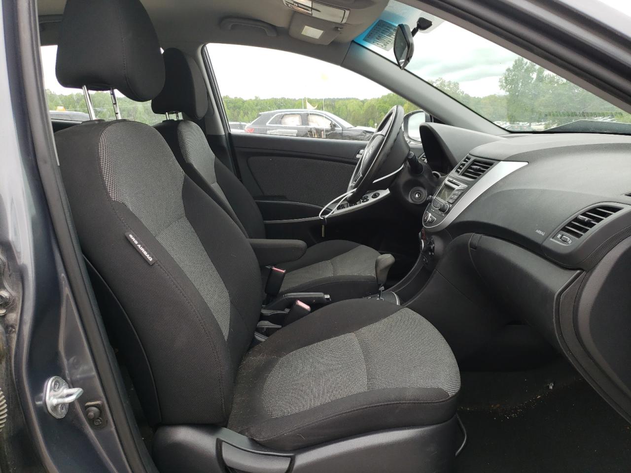 Photo 15 from auction – 2013 HYUNDAI ACCENT GLS with VIN KMHCT5AE5DU081647