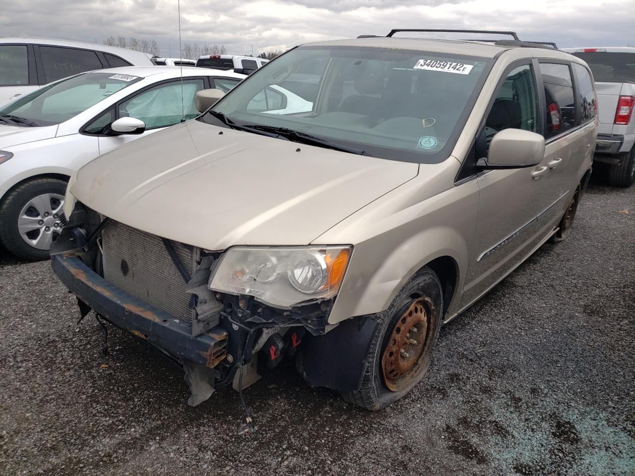 Photo 2 from auction – 2012 CHRYSLER TOWN & COU with VIN 2C4RC1BG8CR328498
