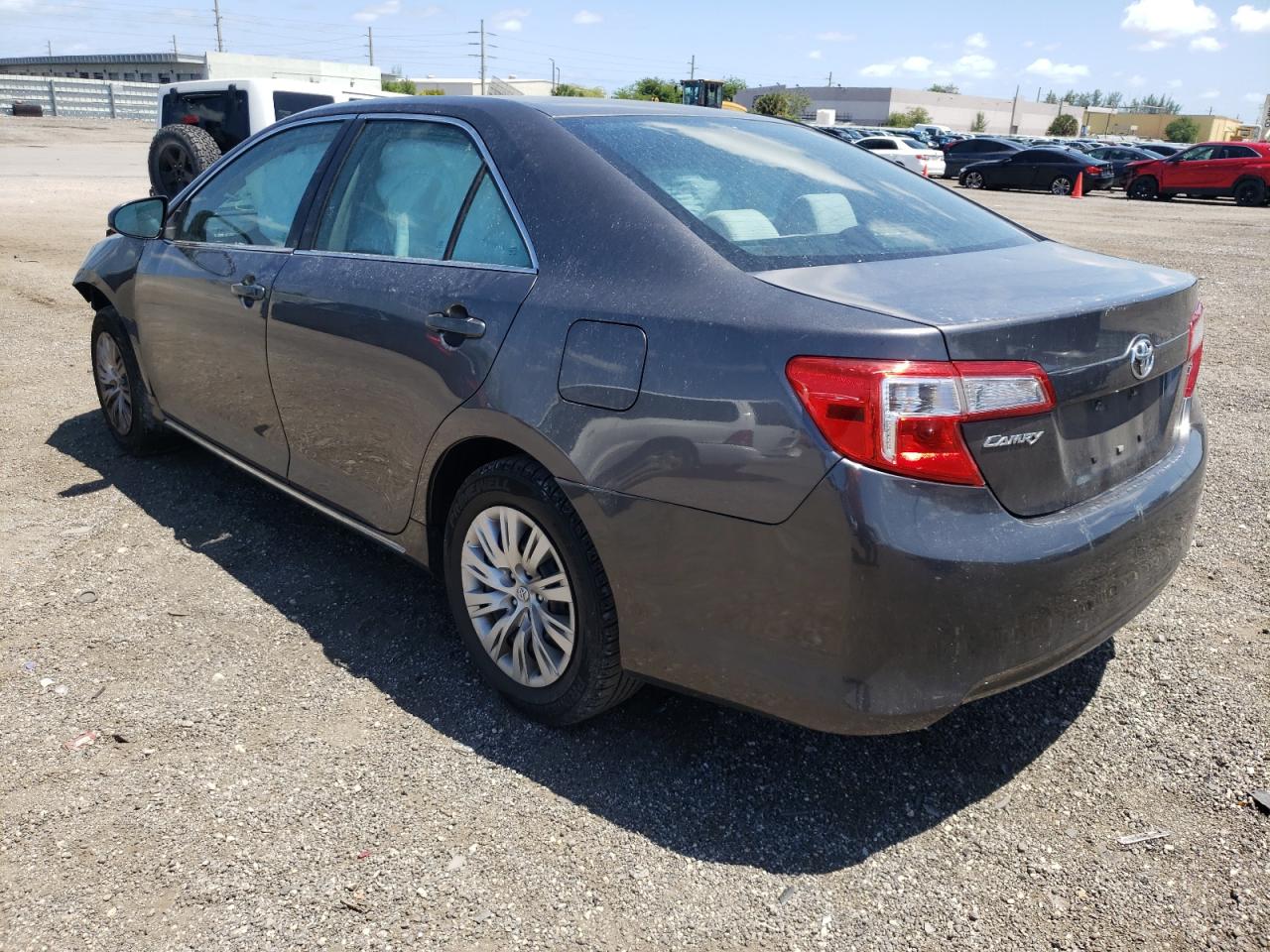Photo 3 from auction – 2014 TOYOTA CAMRY L with VIN 4T1BF1FK1EU319666
