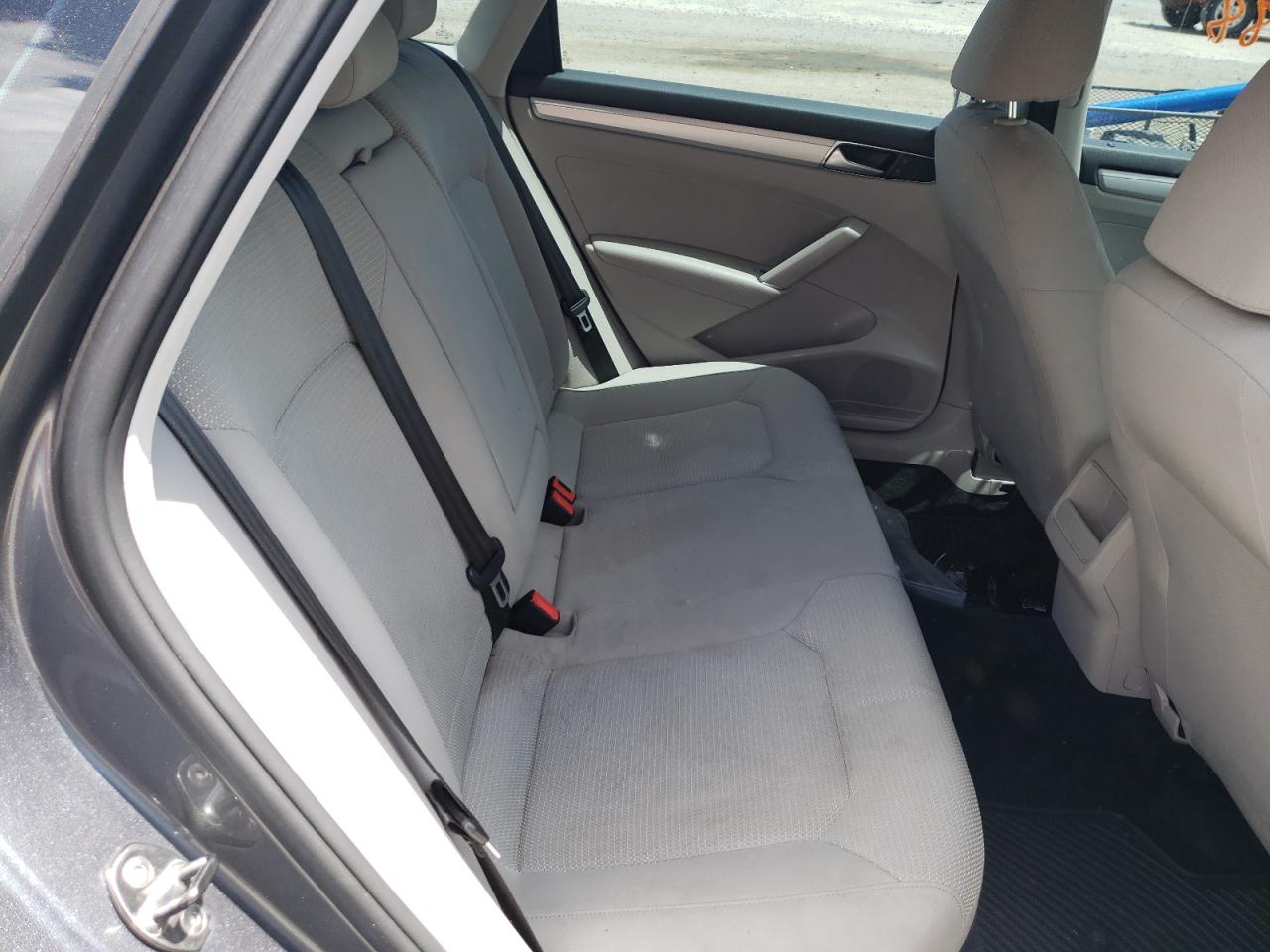 Photo 6 from auction – 2016 VOLKSWAGEN PASSAT S with VIN 1VWAT7A32GC040129