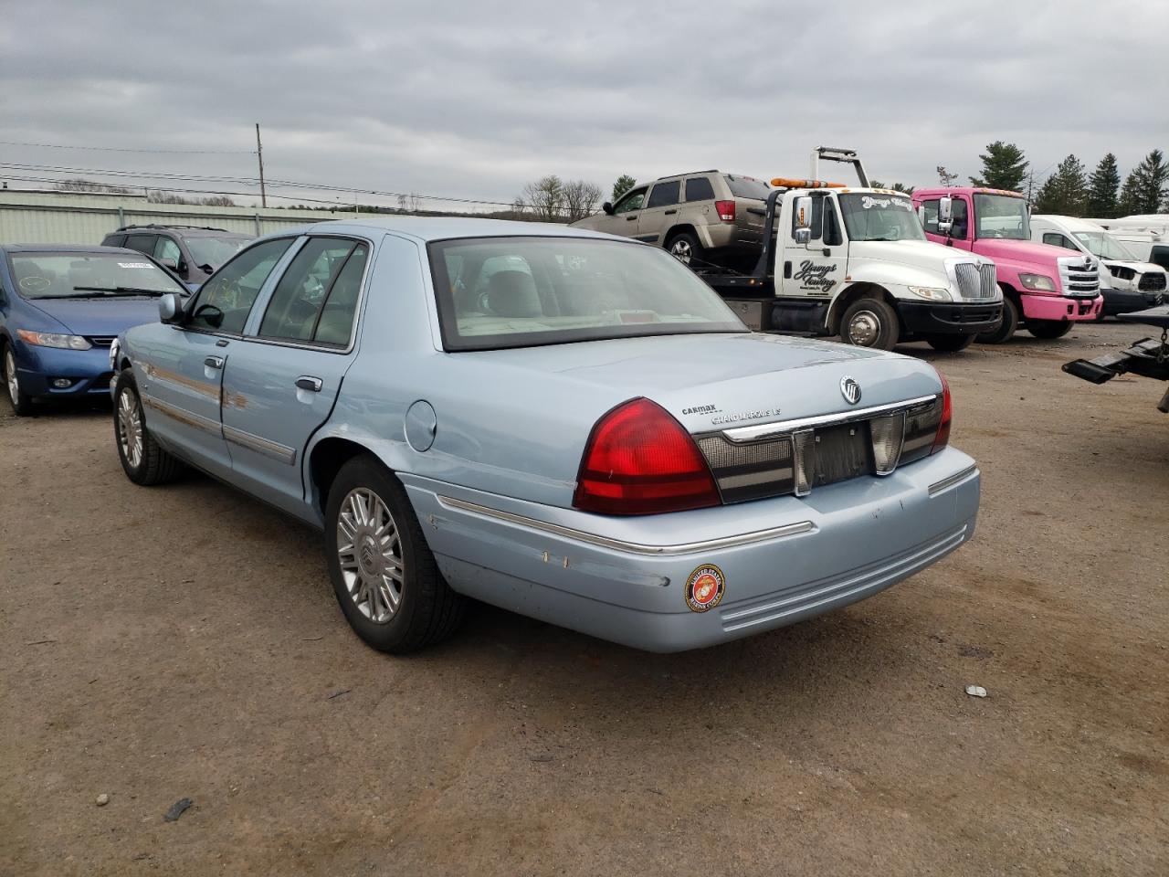 Photo 3 from auction – 2010 MERCURY GRAND MARQ with VIN 2MEBM7FV6AX602346