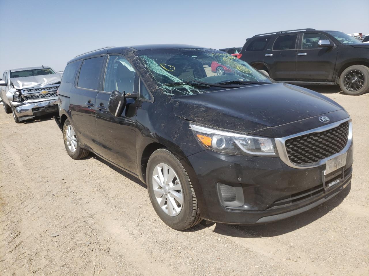 KIA SEDONA LX 2017 with VIN KNDMB5C14H6237094 - Photo from auction