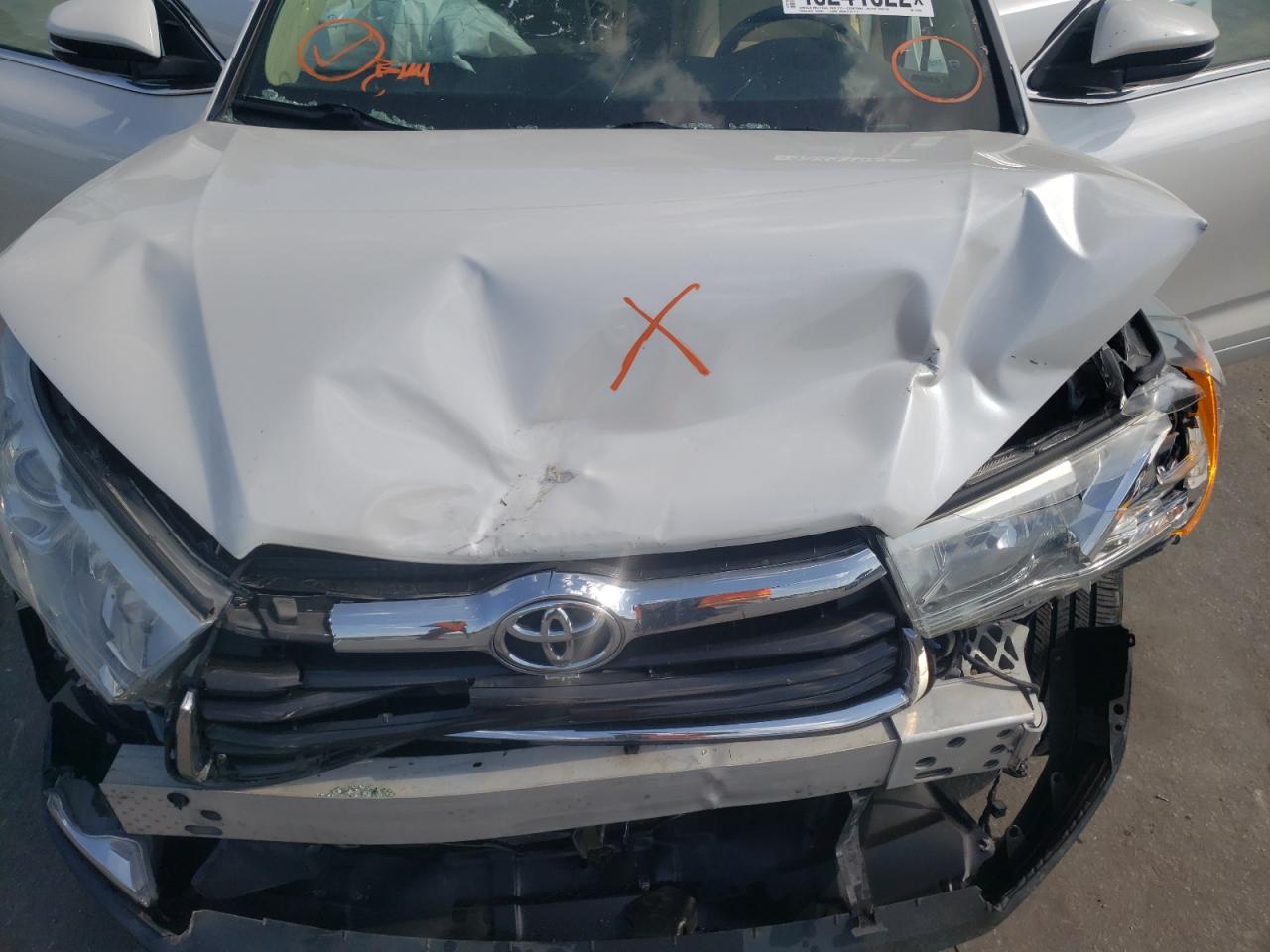 Photo 7 from auction – 2015 TOYOTA HIGHLANDER with VIN 5TDDKRFH7FS075006