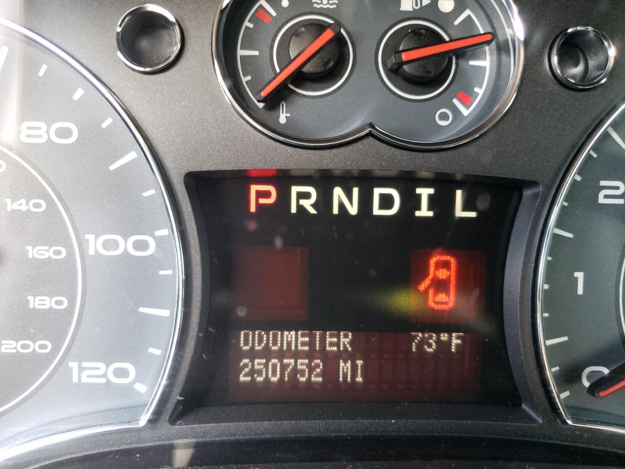 Photo 8 from auction – 2007 PONTIAC TORRENT with VIN 2CKDL63F476049076
