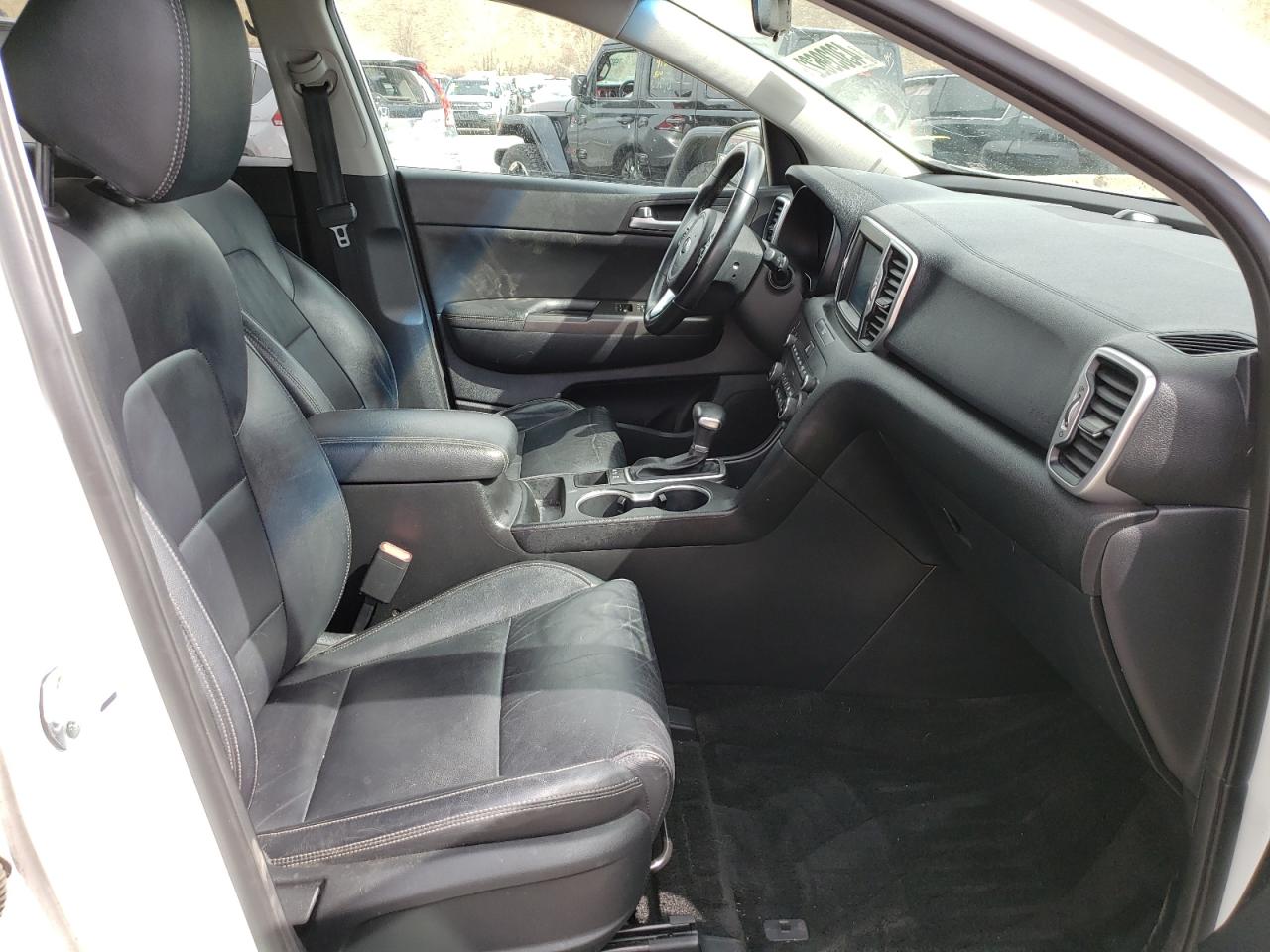 Photo 5 from auction – 2017 KIA SPORTAGE E with VIN KNDPNCAC2H7077207