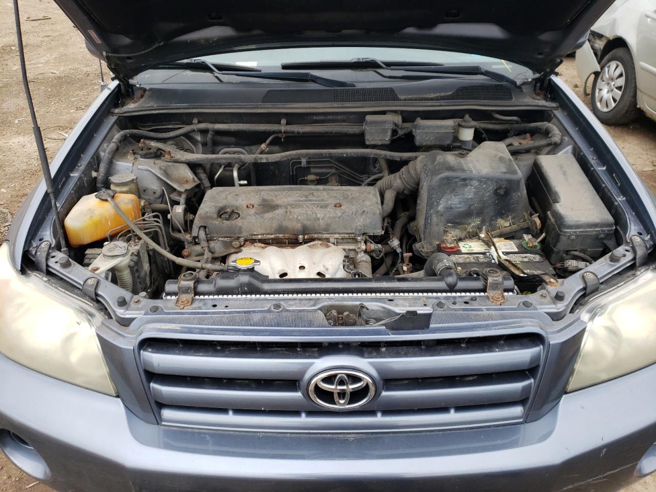 Photo 7 from auction – 2004 TOYOTA HIGHLANDER with VIN JTEGD21A840090750