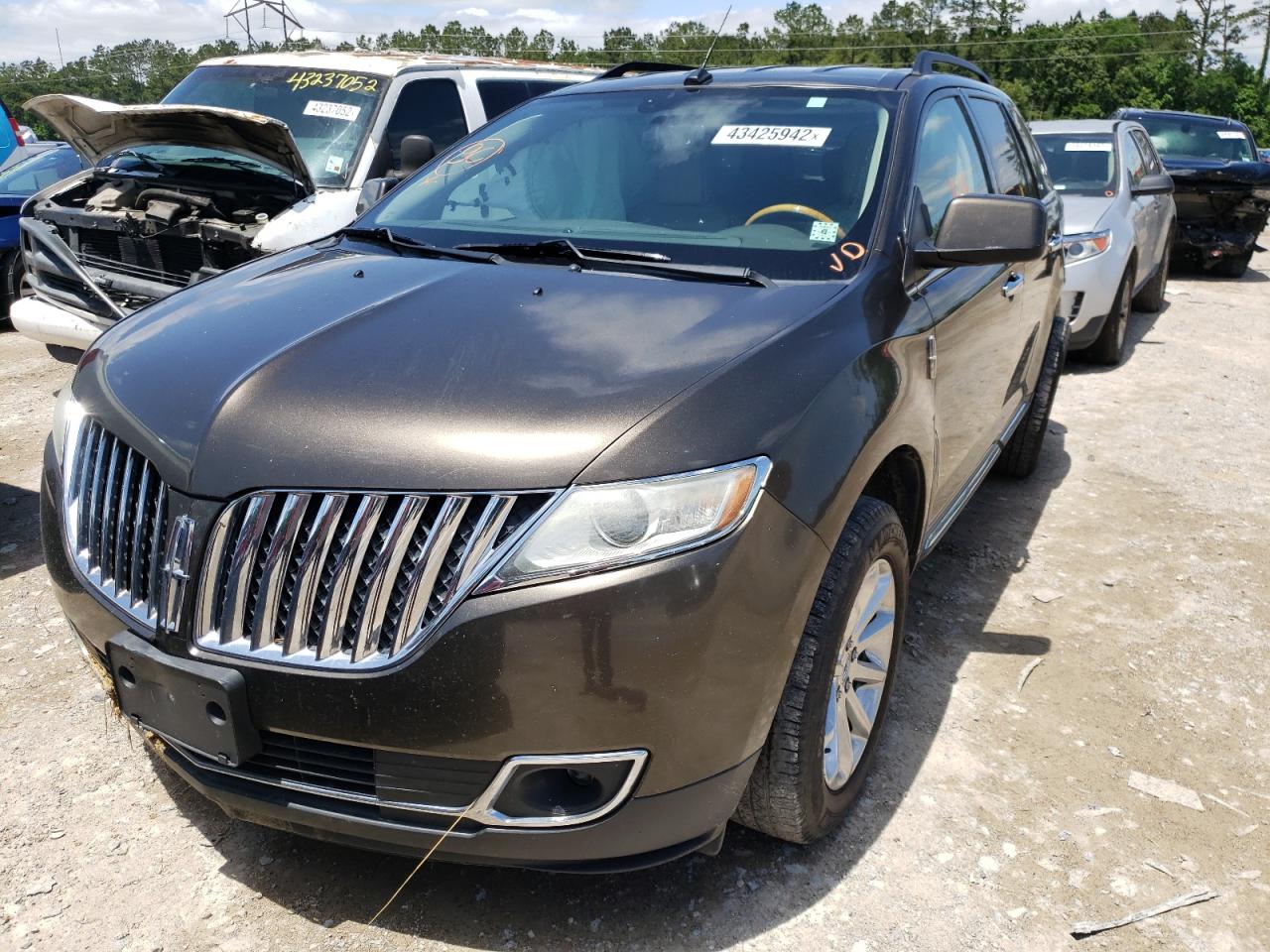 Photo 2 from auction – 2011 LINCOLN MKX with VIN 2LMDJ6JK1BBJ06914