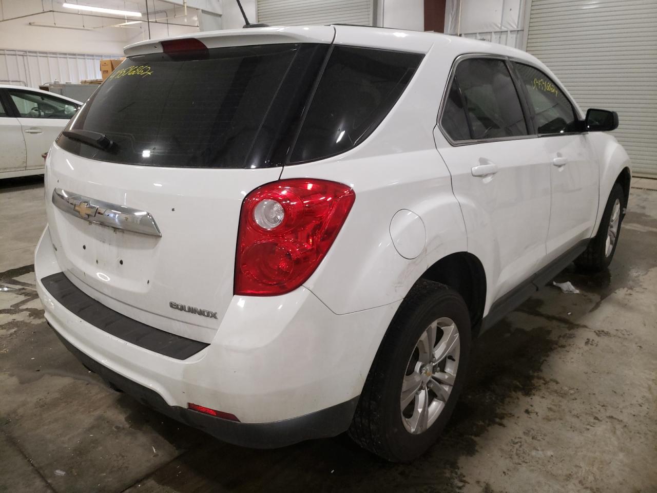 Photo 4 from auction – 2015 CHEVROLET EQUINOX LS with VIN 2GNFLEEKXF6299173