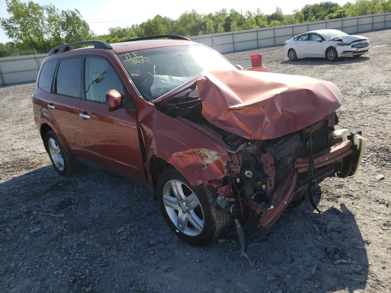SUBARU FORESTER 2 2010 with VIN JF2SH6CC8AH739826 - Photo from auction