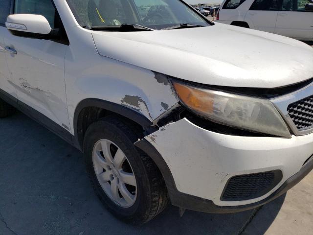Photo 9 from auction – 2013 KIA SORENTO with VIN 5XYKTDA23DG346373