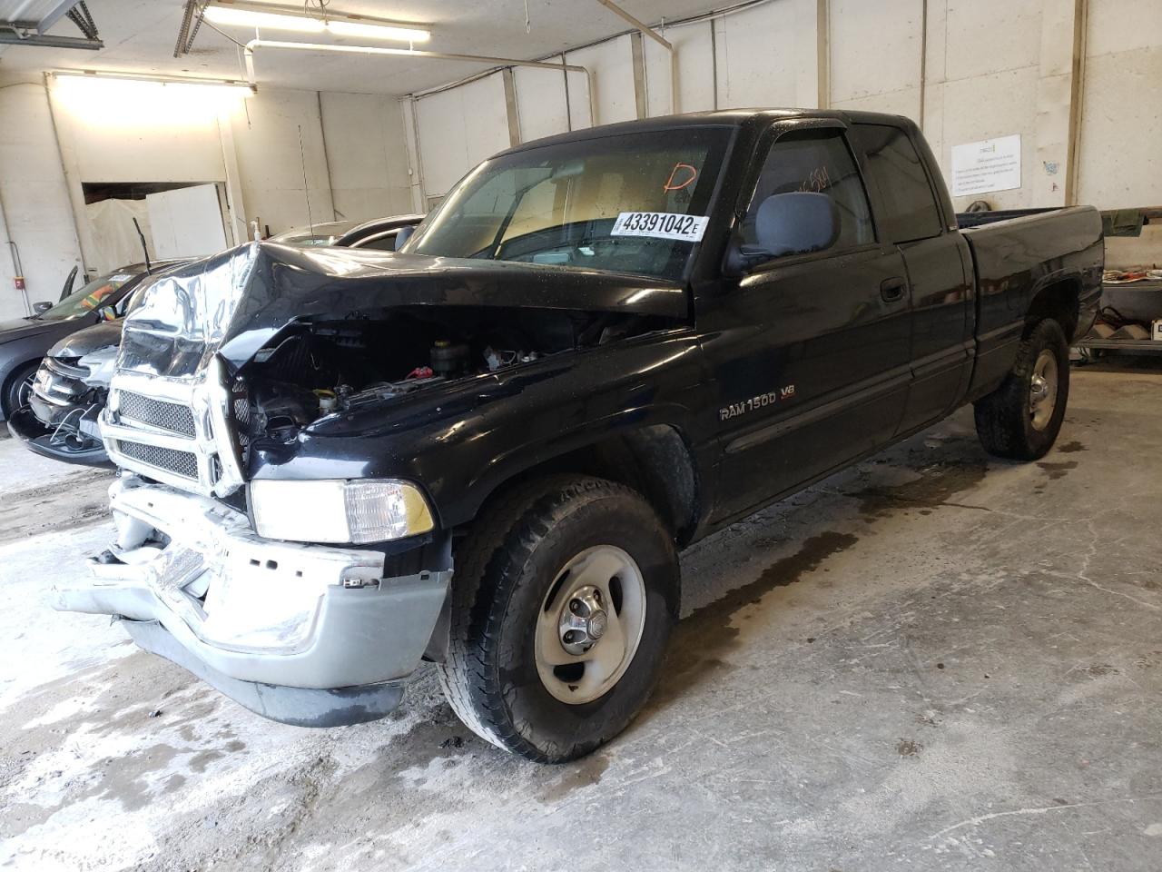 Photo 2 from auction – 2001 DODGE RAM 1500 with VIN 1B7HC13Y81J242824