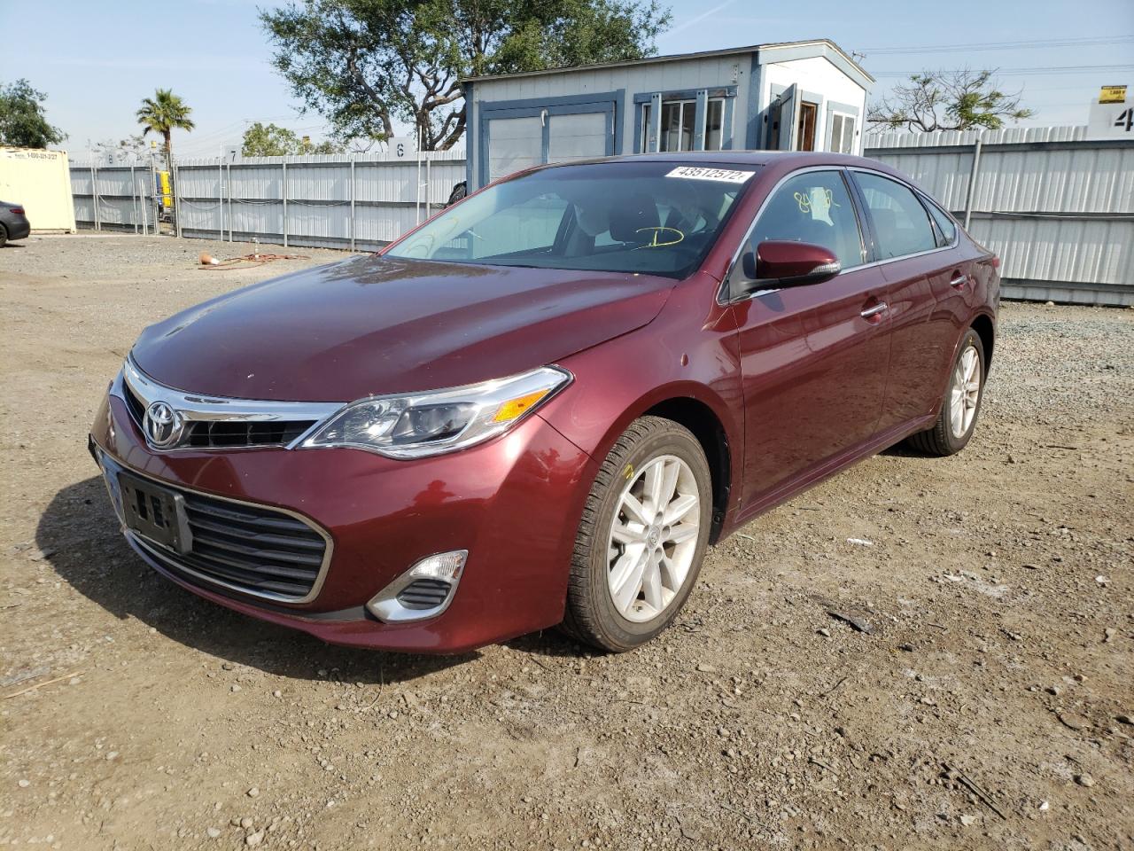 Photo 2 from auction – 2014 TOYOTA AVALON with VIN 4T1BK1EB4EU110032