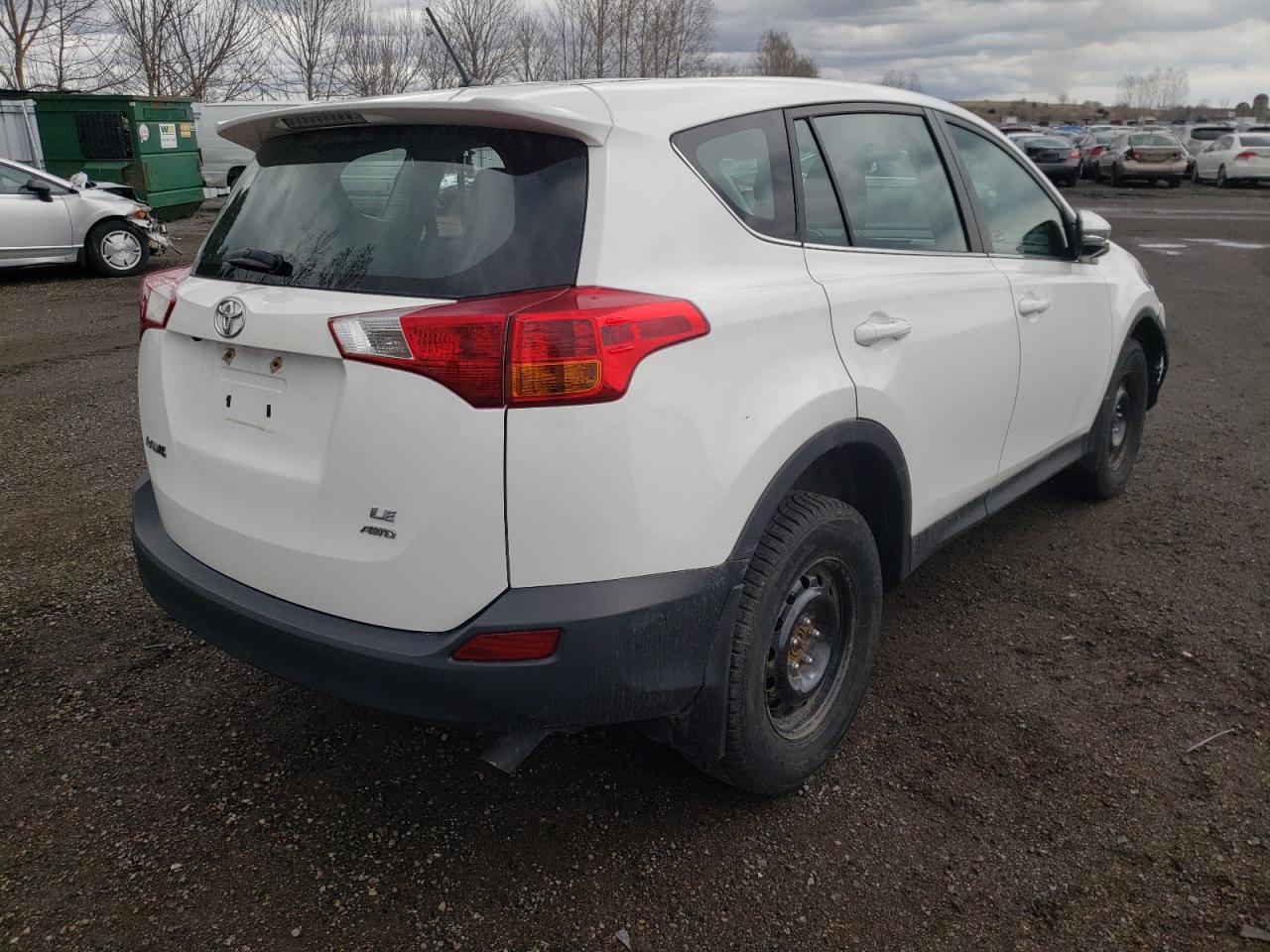 Photo 4 from auction – 2015 TOYOTA RAV4 LE with VIN 2T3BFREV9FW369993
