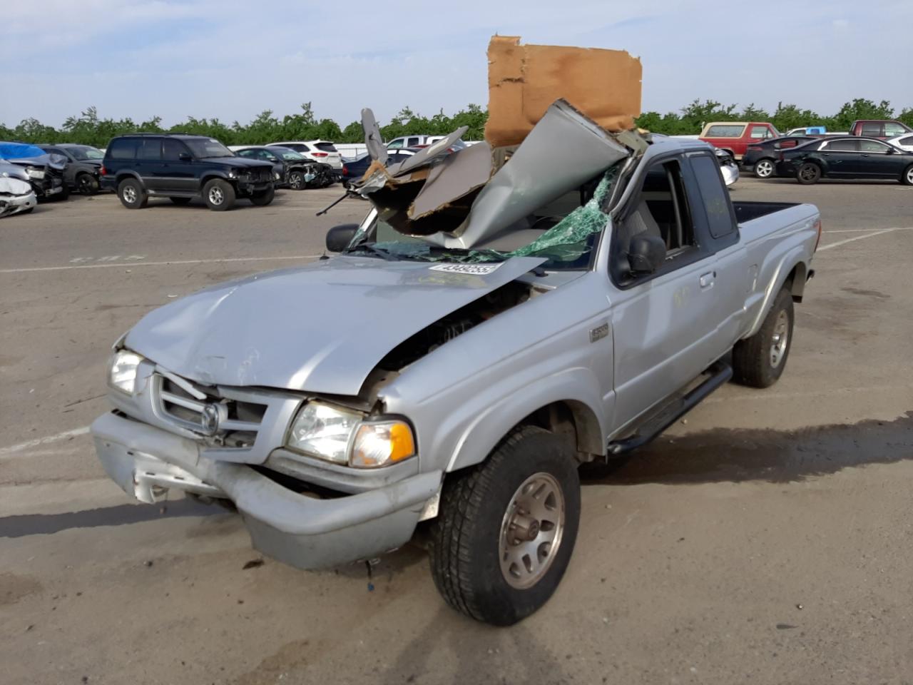 Photo 2 from auction – 2002 MAZDA B3000 CAB with VIN 4F4YR16U32TM03097