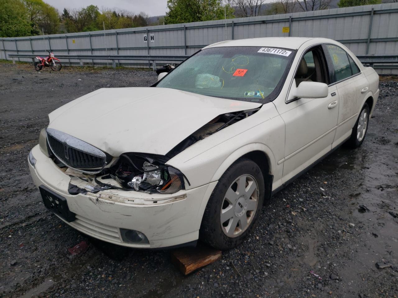 Photo 2 from auction – 2004 LINCOLN LS with VIN 1LNHM86S34Y683815