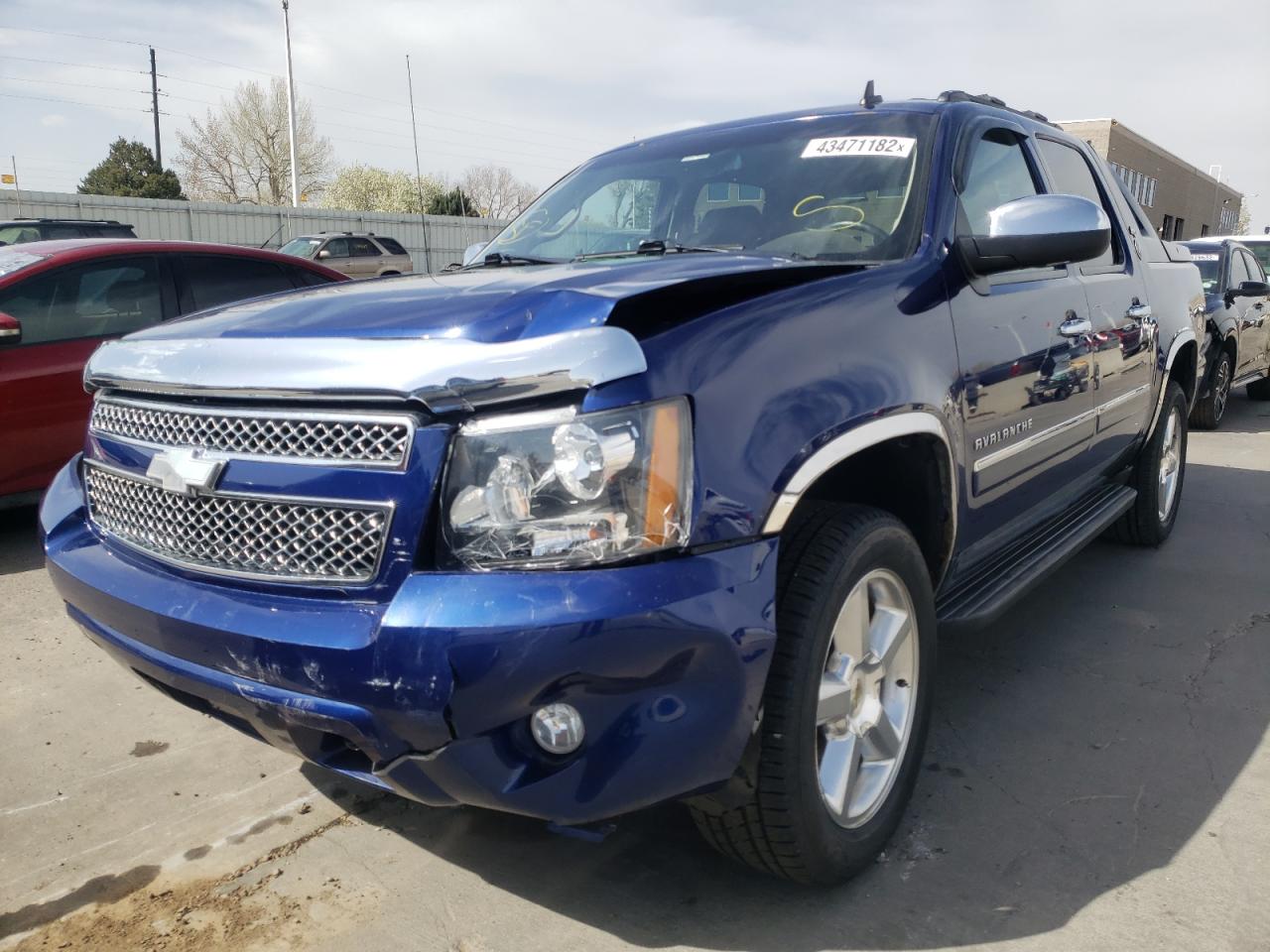 Photo 2 from auction – 2013 CHEVROLET AVALANCHE with VIN 3GNTKGE77DG173917
