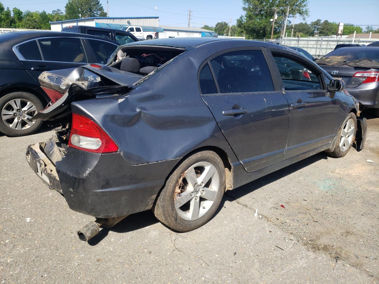 Photo 4 from auction – 2010 HONDA CIVIC LX-S with VIN 19XFA1F68AE041624