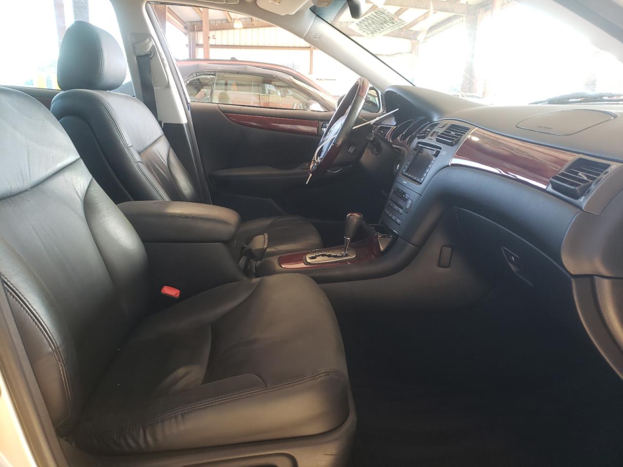 Photo 5 from auction – 2004 LEXUS ES 330 with VIN JTHBA30G645049957