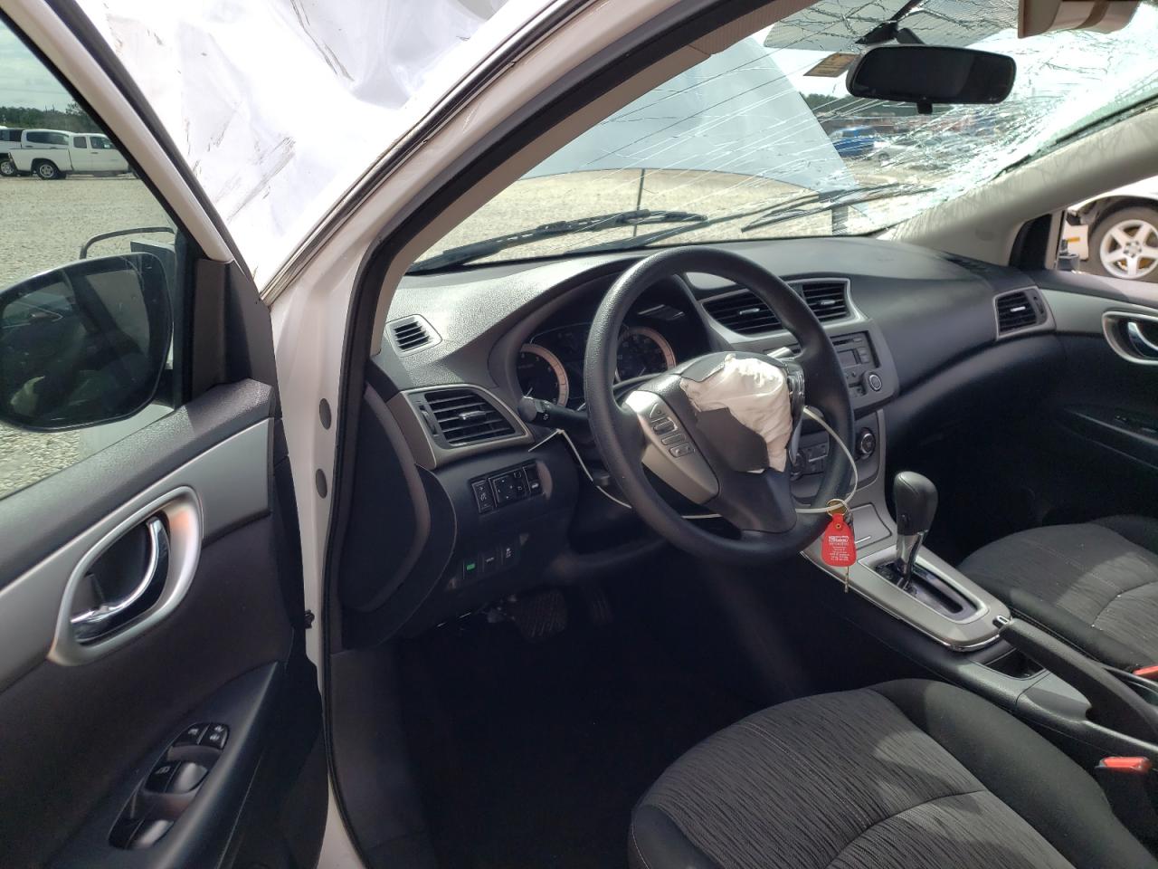 Photo 9 from auction – 2014 NISSAN SENTRA S with VIN 3N1AB7AP3EY332310