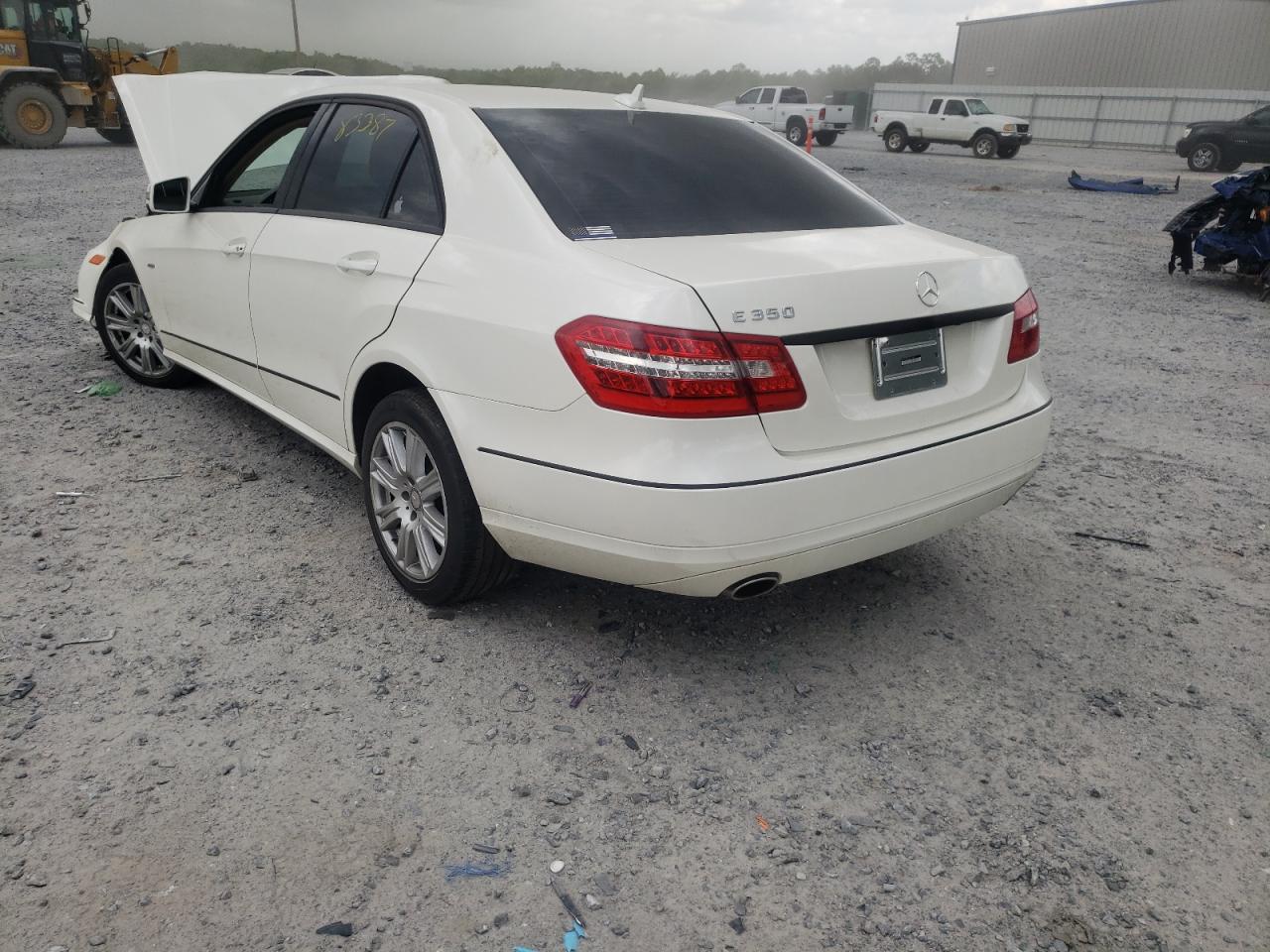 Photo 3 from auction – 2012 MERCEDES-BENZ E 350 with VIN WDDHF5KB9CA571438