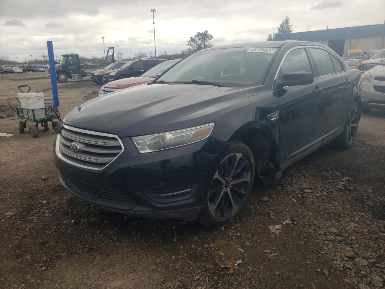 Photo 2 from auction – 2014 FORD TAURUS SEL with VIN 1FAHP2E89EG129030