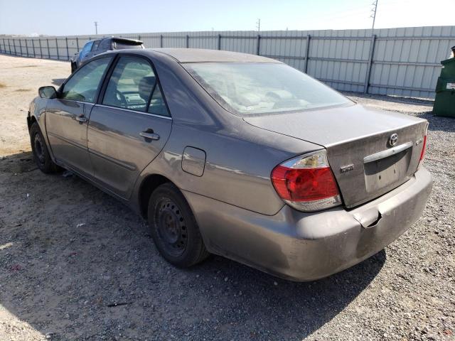 Photo 3 from auction – 2005 TOYOTA CAMRY LE with VIN 4T1BE32K45U947676