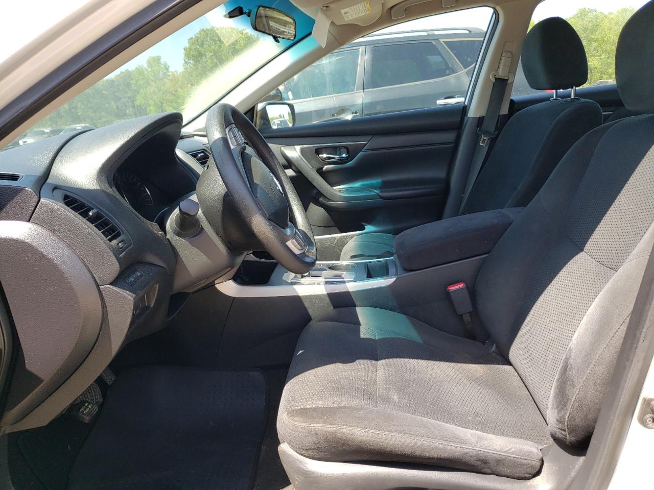 Photo 5 from auction – 2015 NISSAN ALTIMA 2.5 with VIN 1N4AL3AP0FC285031