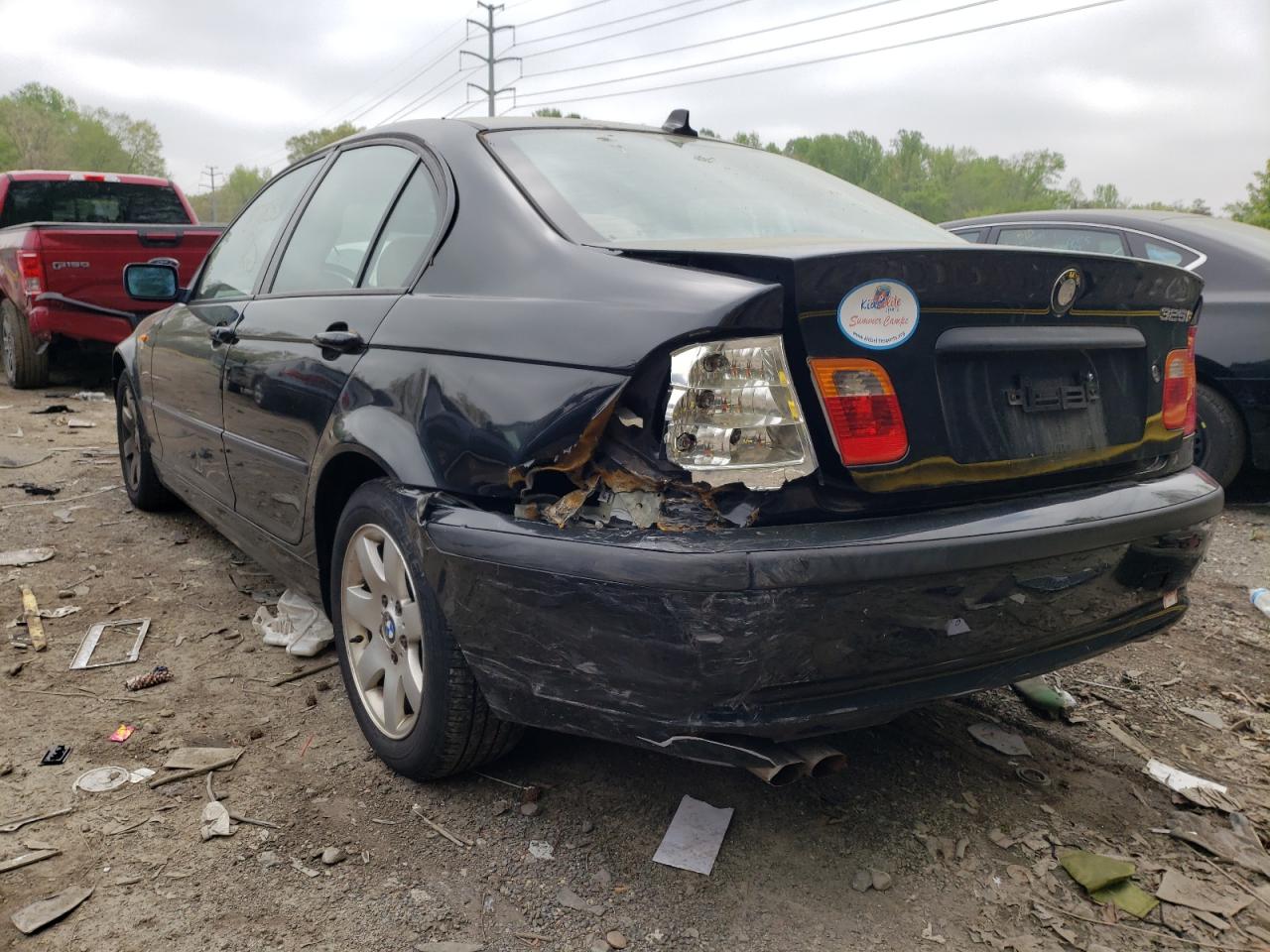 Photo 3 from auction – 2005 BMW 325 I with VIN WBAET37455NJ88917
