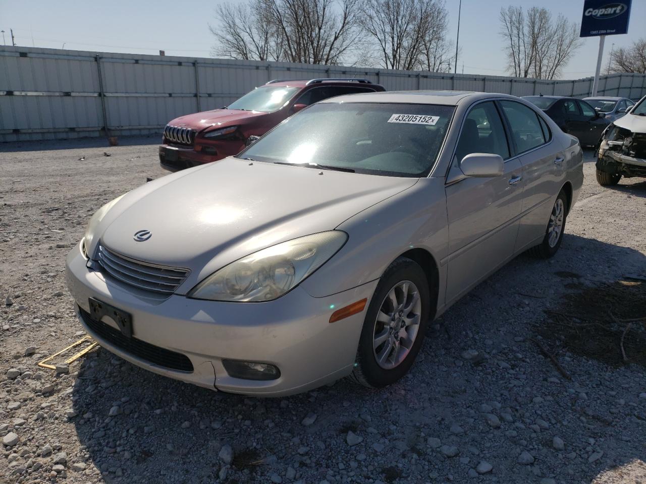 Photo 2 from auction – 2004 LEXUS ES 330 with VIN JTHBA30G340015911