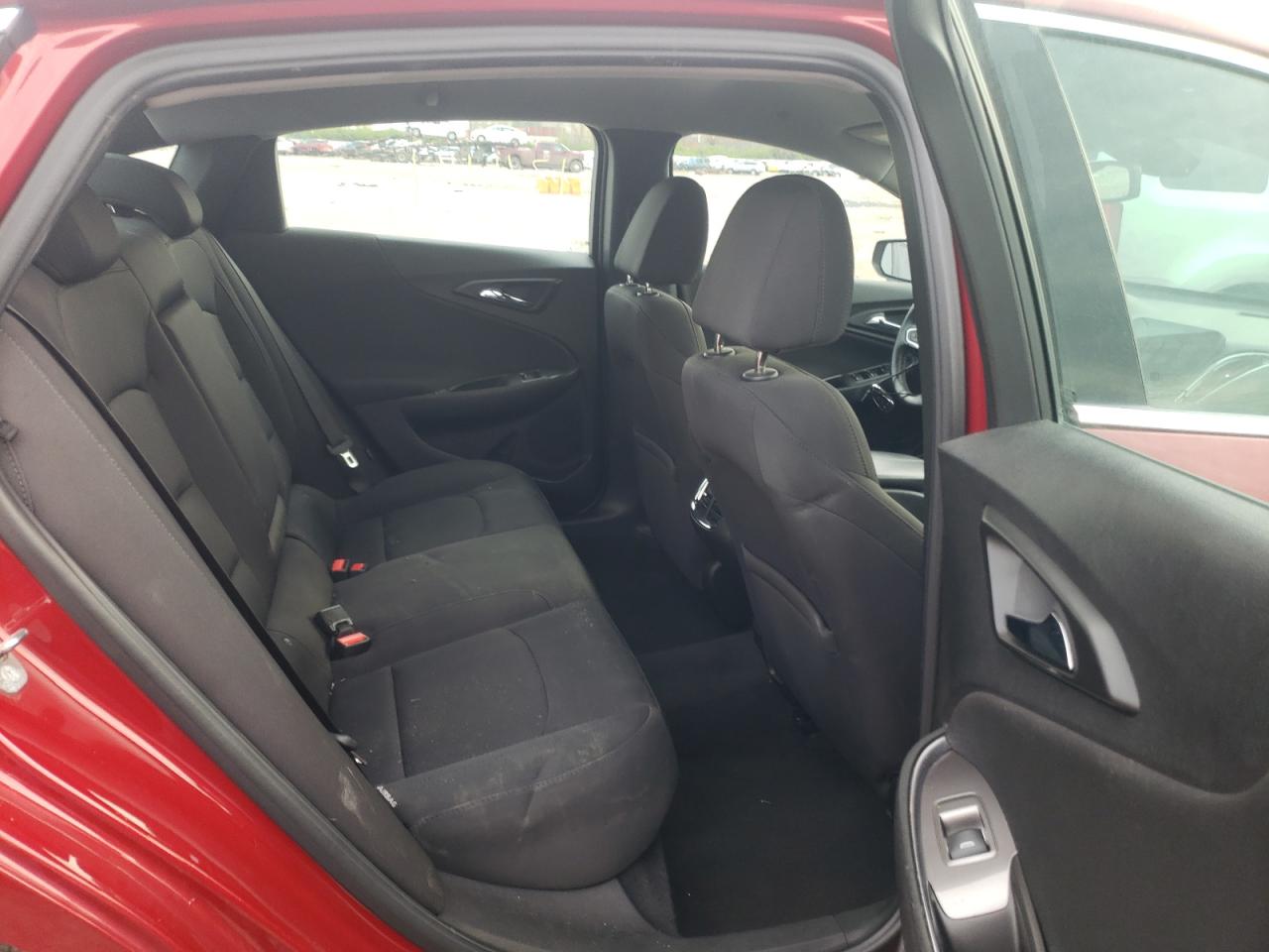 Photo 6 from auction – 2016 CHEVROLET MALIBU with VIN 1G1ZE5ST8GF251653