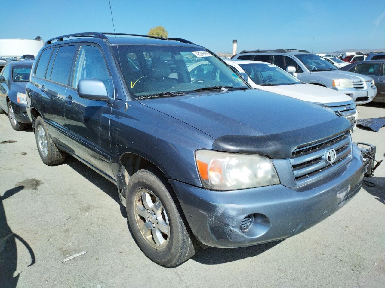 TOYOTA HIGHLANDER 2004 with VIN JTEEP21A040037569 - Photo from auction
