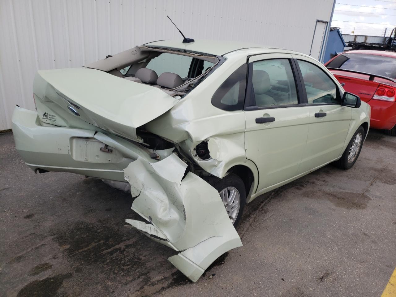 Photo 4 from auction – 2011 FORD FOCUS SE with VIN 1FAHP3FN5BW150890