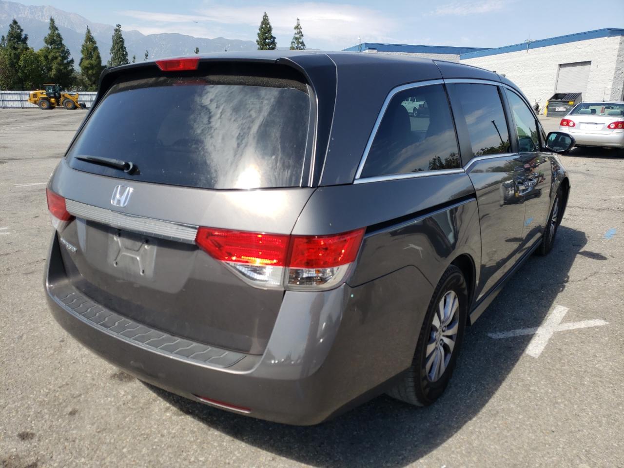 Photo 4 from auction – 2015 HONDA ODYSSEY EX with VIN 5FNRL5H48FB099177