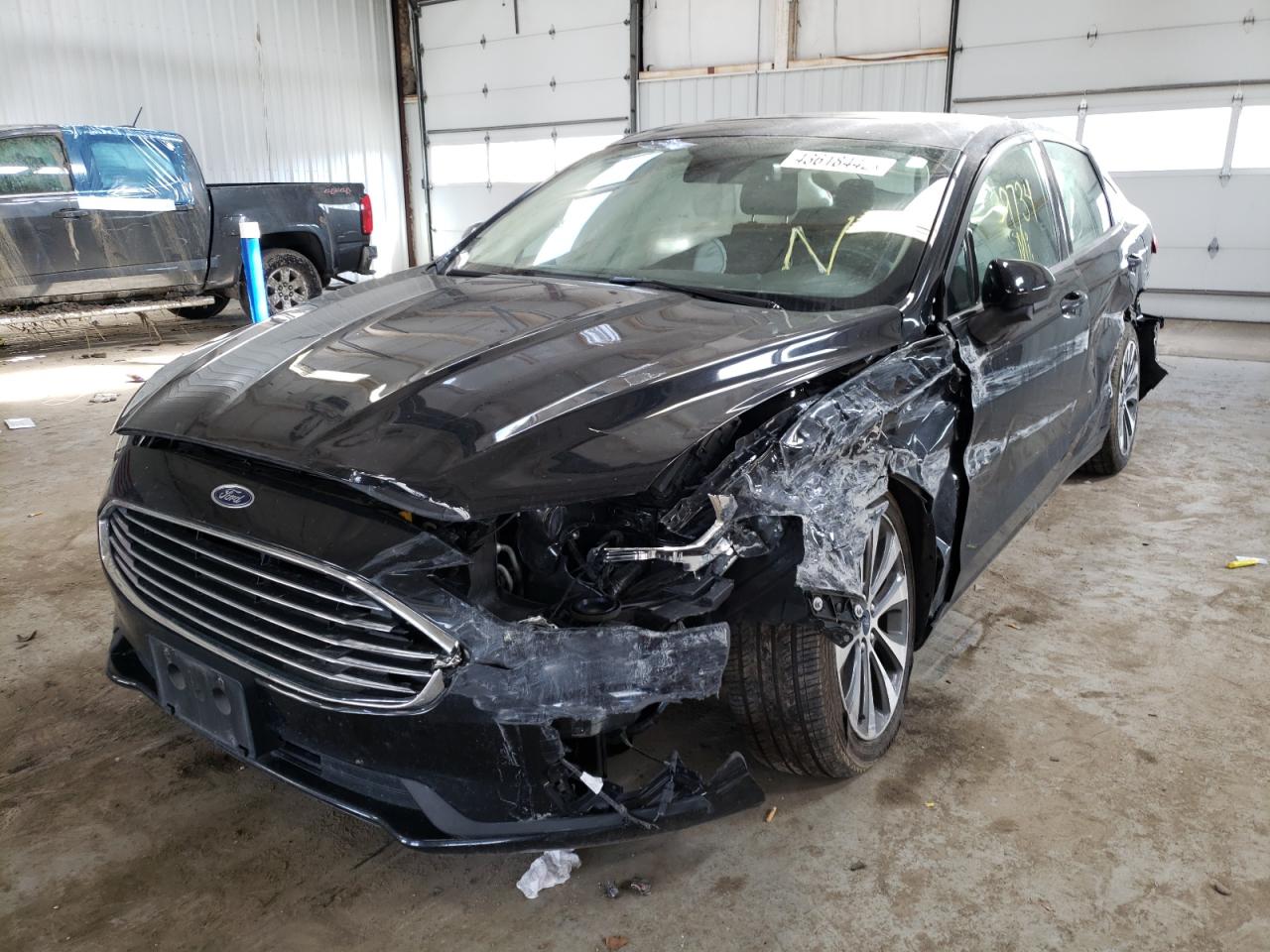 Photo 2 from auction – 2019 FORD FUSION SE with VIN 3FA6P0T96KR254112