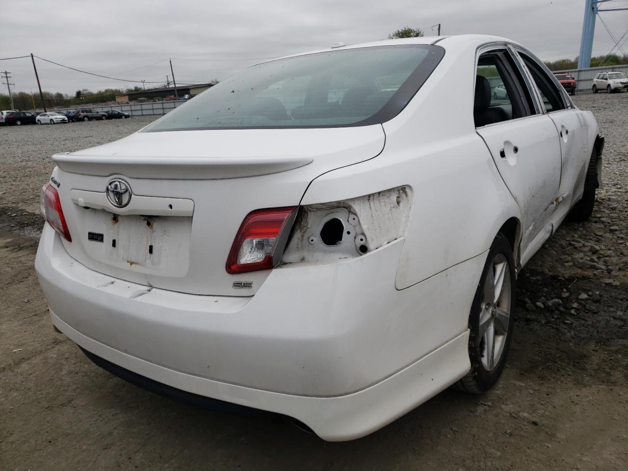 Photo 4 from auction – 2011 TOYOTA CAMRY SE with VIN 4T1BK3EK4BU614622