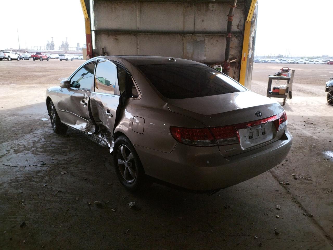 Photo 3 from auction – 2007 HYUNDAI AZERA GLS with VIN KMHFC46D97A209448