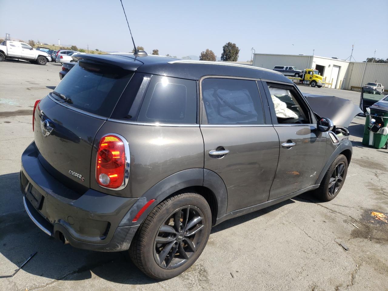 Photo 4 from auction – 2012 MINI COUNTRYMAN with VIN WMWZC5C59CWL62958