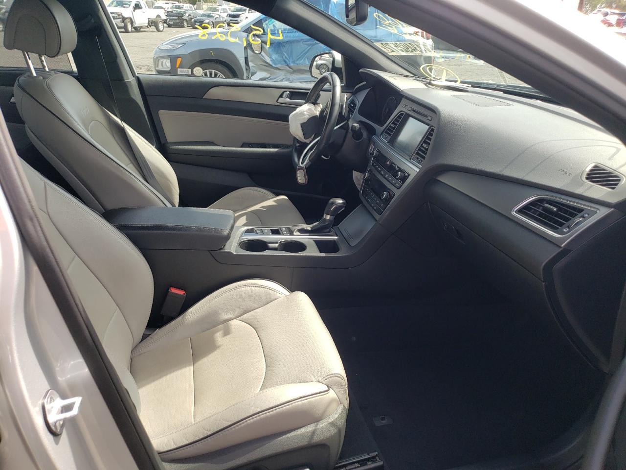 Photo 5 from auction – 2015 HYUNDAI SONATA SPO with VIN 5NPE34AB4FH188599