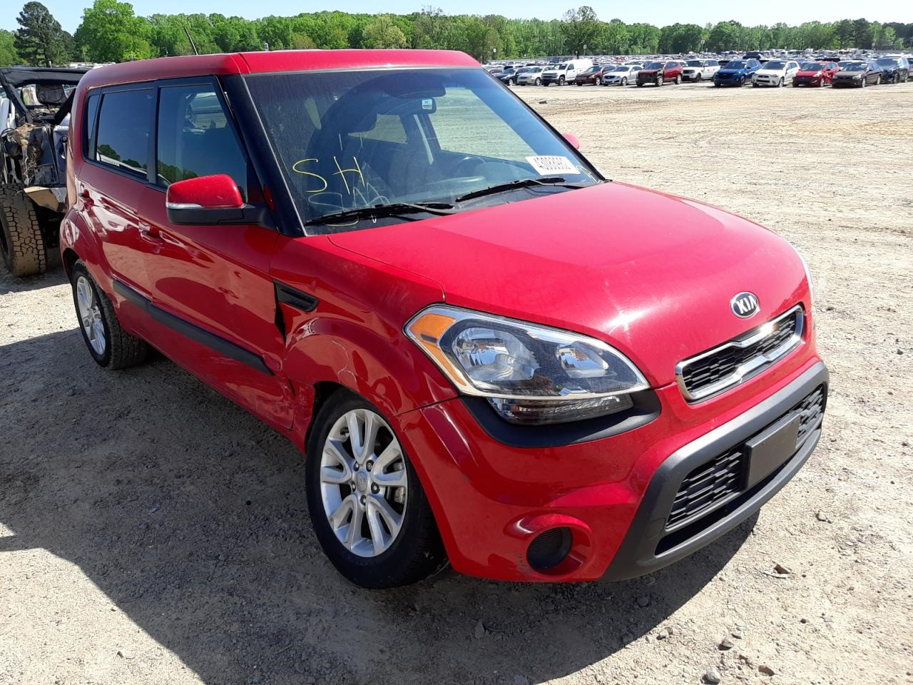 KIA SOUL + 2013 with VIN KNDJT2A69D7545878 - Photo from auction