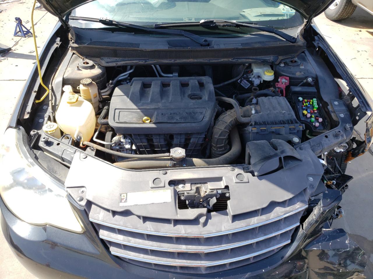 Photo 7 from auction – 2010 CHRYSLER SEBRING TO with VIN 1C3CC4FB6AN172322